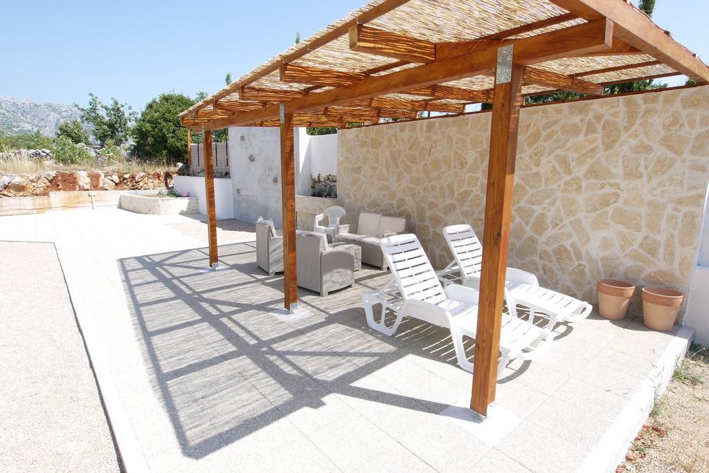Paklenica Sport Apartments Starigrad Exterior photo