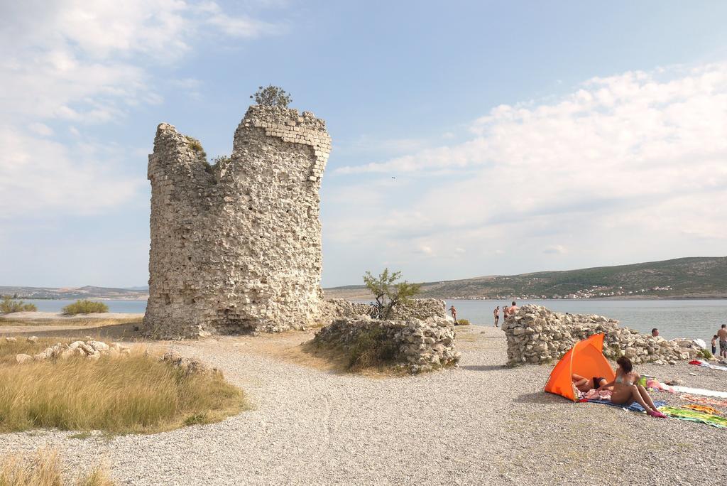 Paklenica Sport Apartments Starigrad Exterior photo